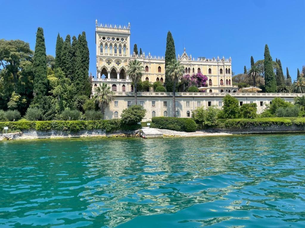 Apartamento Casa Della Regina Sirmione Exterior foto